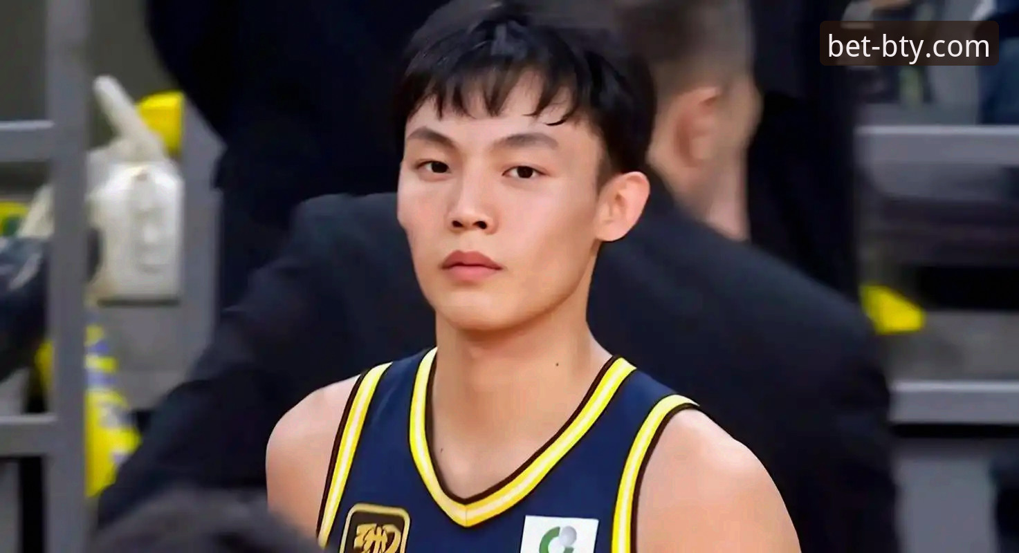 徐杰vs奎因：广东逆转宁波的关键对决，B体育官方平台带你复盘精彩瞬间